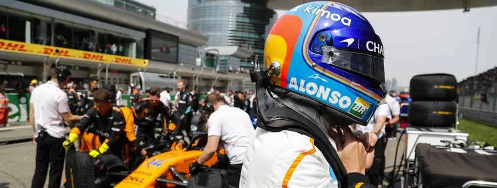 Fernando Alonso la lía en Bakú (y revienta McLaren: ¡Ojo a la salvajada!)