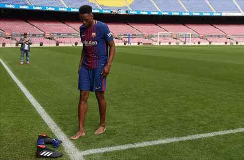 Yerry Mina pone al Barça en su sitio: cuenta la verdad (y el Camp Nou arde)