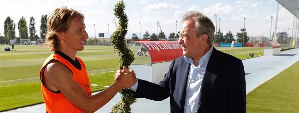 Llamada a Florentino Pérez: el crack que se ofrece para ser el recambio de Modric en el Madrid