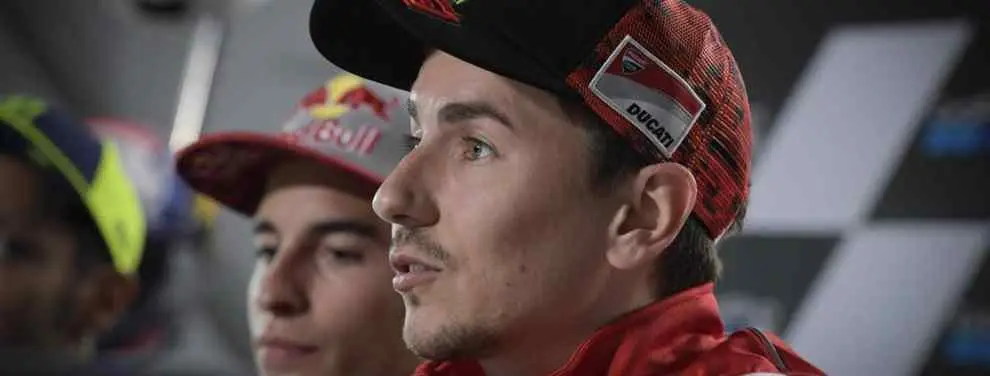 Jorge Lorenzo gana la partida a Marc Márquez con un primer detalle que arrasa en MotoGP