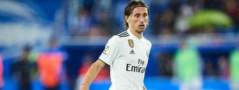 Modric tiene recambio: el galáctico que negocia con Florentino Pérez (y es un bombazo)