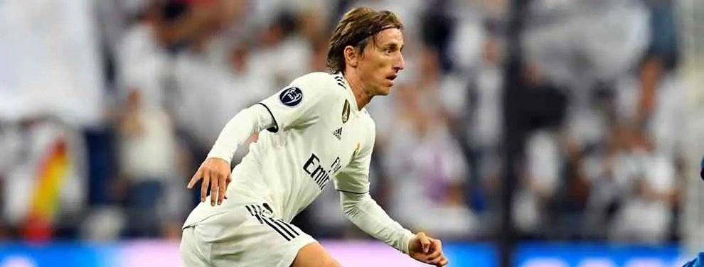 Modric tiene una oferta millonaria para dejar tirado a Florentino Pérez (y al Real Madrid)