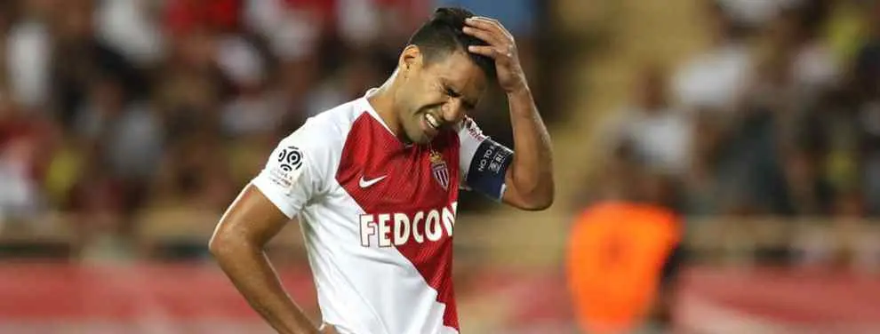 Falcao deja en ridículo a Simone con una bomba en el Atlético de Madrid