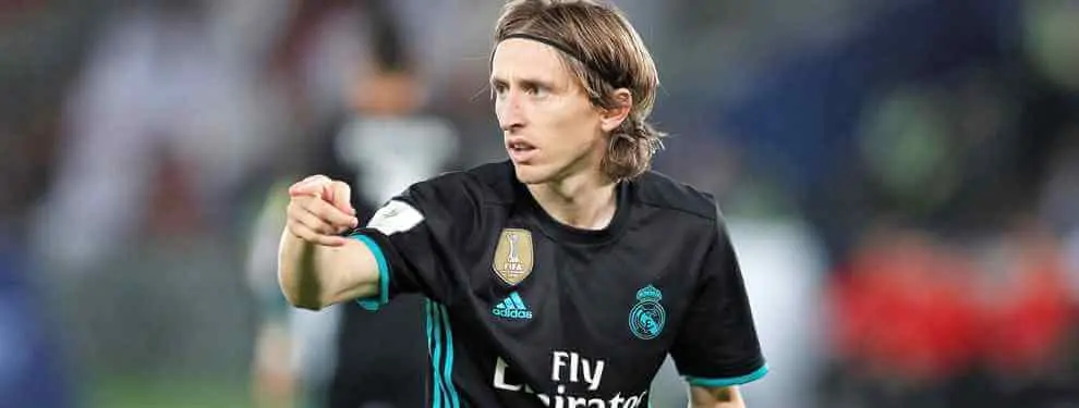 La renovación de Modric descarta un fichaje, provoca una salida y mete en un problema a Florentino