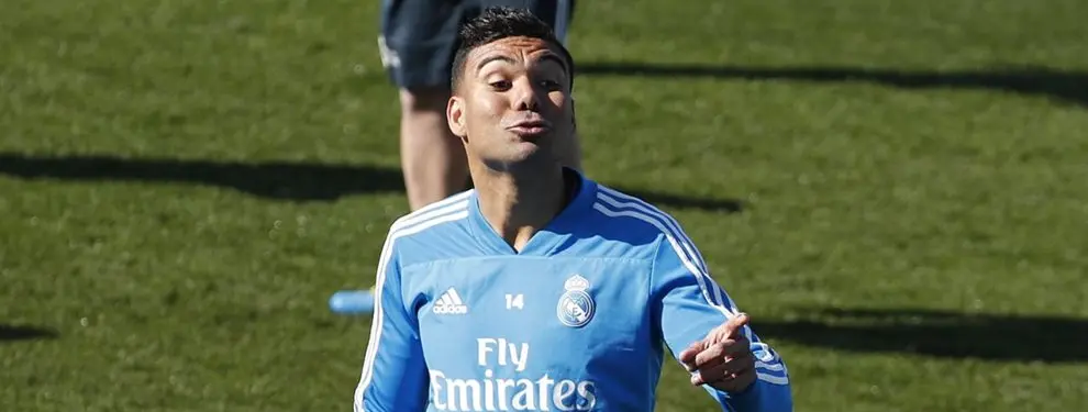 Casemiro recibe una llamada que lo saca del Real Madrid