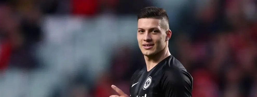 Barça y Real Madrid pelean por el mismo delantero (y no es Luka Jovic)