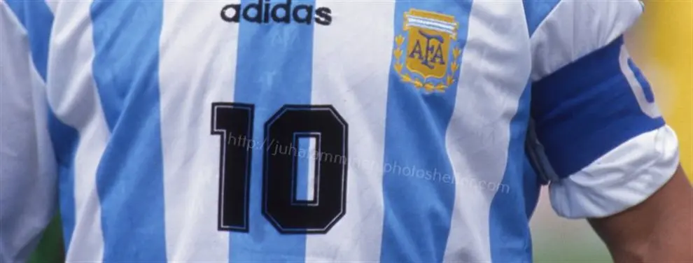 ¡Se fue de todos!El gol del mexicano que ya comparan con Maradona