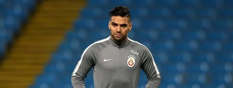 ¡Un grande paraliza el fichaje de Falcao por el Galatasaray!: lo quieren