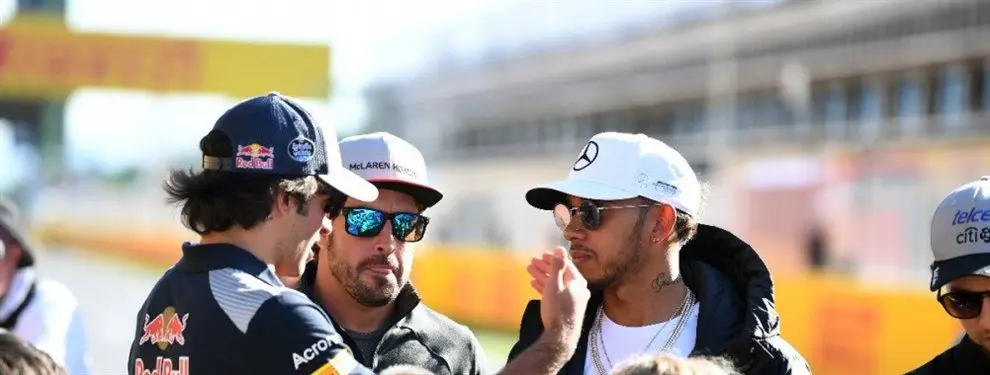 Lewis Hamilton y Fernando Alonso pendientes de Juan Manuel Correa