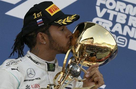 ¡Insólito y vergonzoso! Ferrari no es capaz de ganar ni con el mejor motor