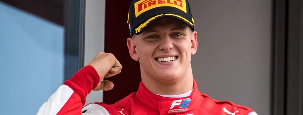 ¡¡Esto es increíble¡¡ Schumacher vuelve y conduce el Ferrari de 2002