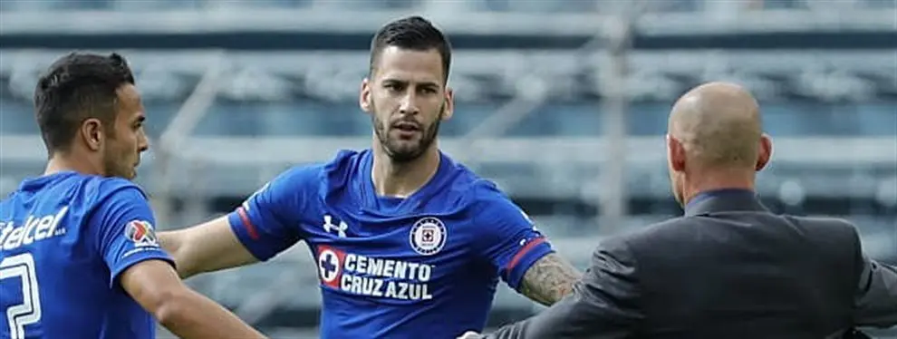 De estrella en España a estrellado en México, ¡le quieren largar!