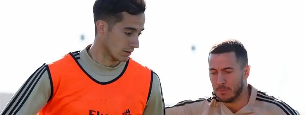 Zidane no deja de observarle. Lucas Vázquez por él en 2020