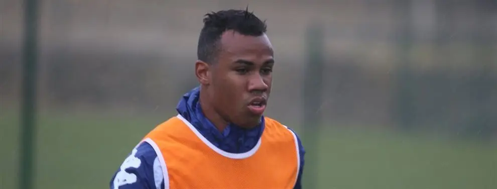 Carlo Ancelotti se la juega a Florentino y le roba a un central