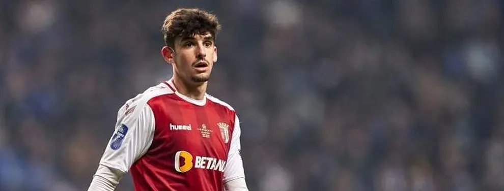 “Si no viene no contéis conmigo” Órdago del técnico al club