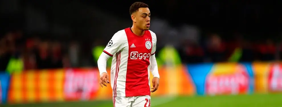 Sergiño Dest es transferible: el Ajax ya ha cerrado a su relevo