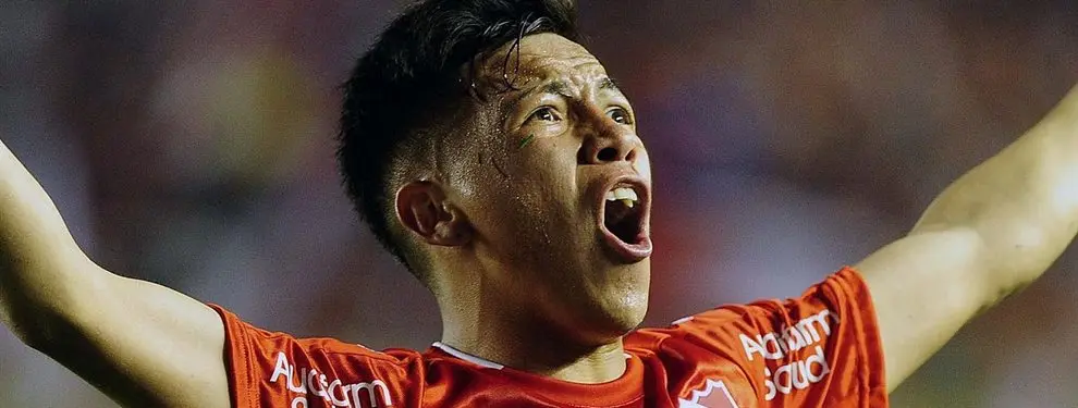 El Cholo Simeone se fija en el nuevo Éver Banega. Zidane observa