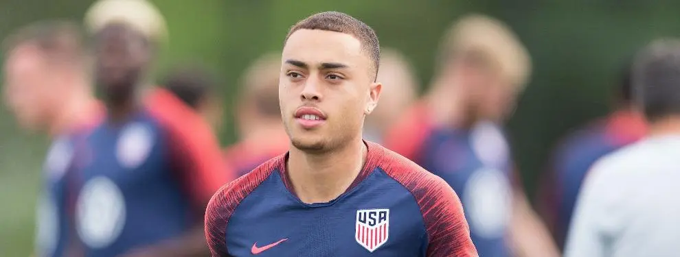 Sergiño Dest fue rechazado por el Real Madrid por tres motivos graves