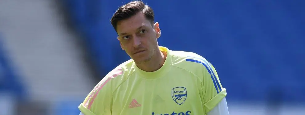 ¡Destino bomba para Mesut Özil! Su salida del Arsenal se acerca