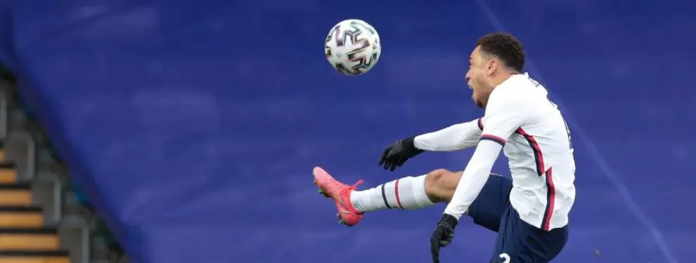 Para competir con Sergiño Dest: ofrecimiento al Barça