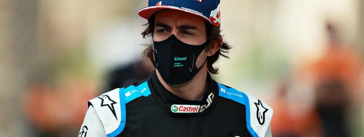 Fernando Alonso tiene para todos: Hamilton, Verstappen y Michael Masi