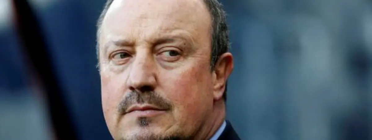 Lío en la Premier League: Rafa Benítez podría dejar los banquillos ya