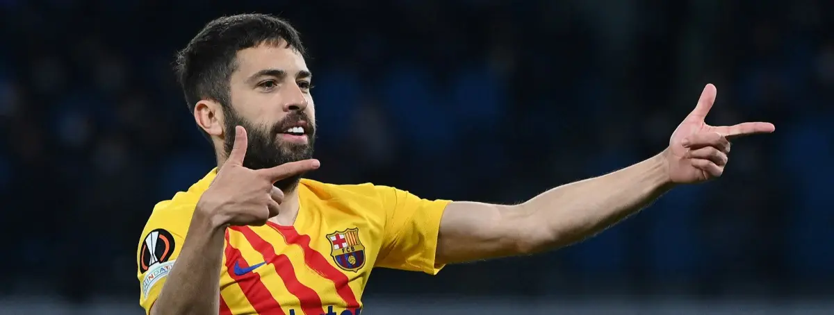 Xavi estalla: no llegarán ni el recambio de Jordi Alba, ni Lewandowski