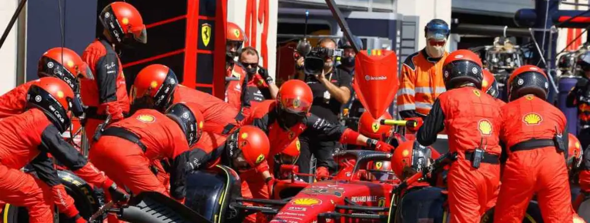 Increíble: Ferrari frena a Sainz y Leclerc acaba KO, Verstappen airoso