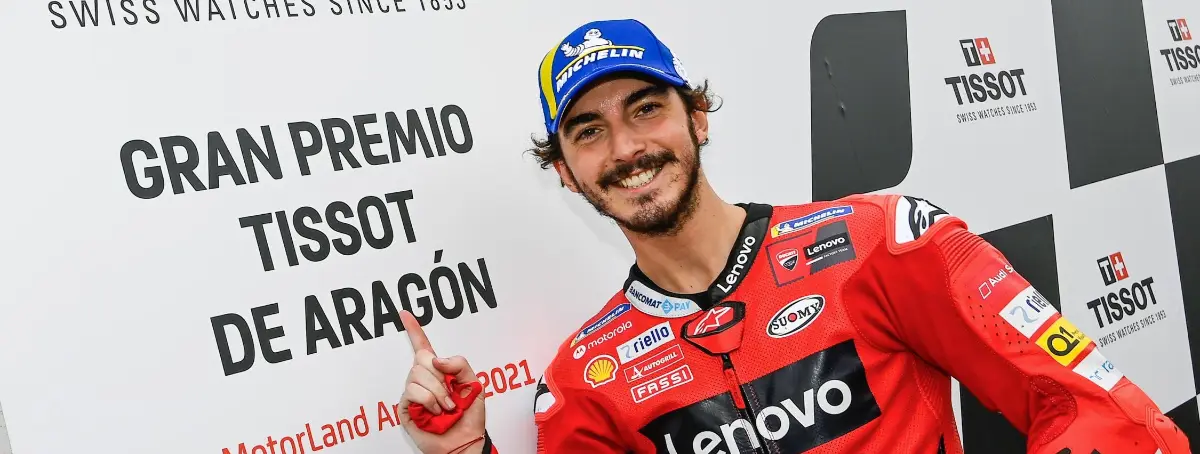 Más leña en MotoGP: Bagnaia opina de Valentino Rossi y Marc Márquez