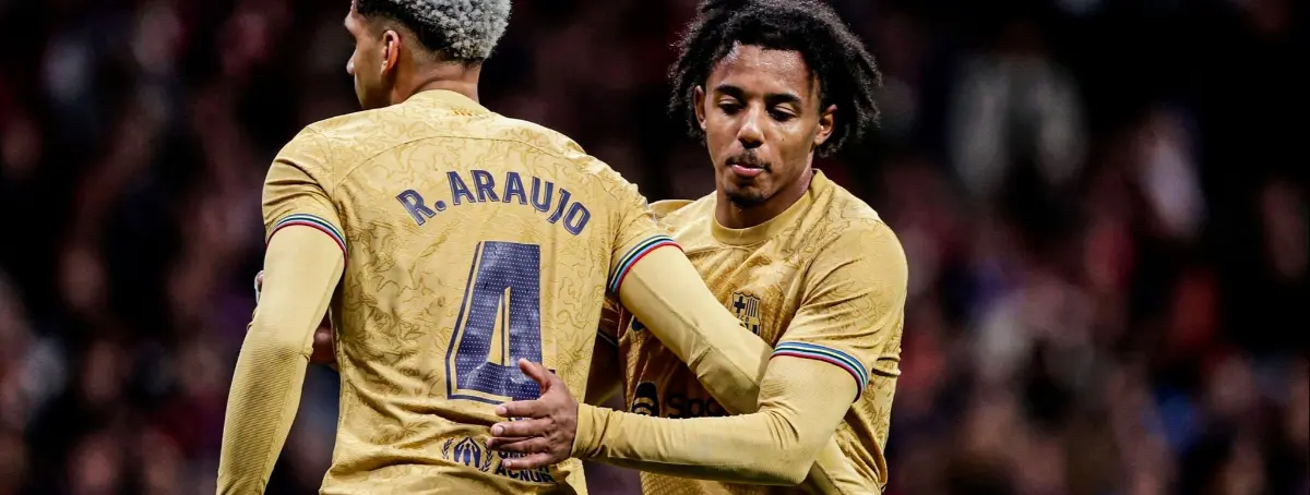 Araújo y Koundé se enteran en Mánchester: su rival en la 23/24 es un ídolo en tiempos de Messi Araújo y Koundé se enteran en Mánchester: su rival en la 23/24 es un ídolo en tiempos de Messi