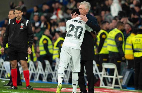 Ancelotti en duda en Madrid: sin Benzema y Militao, pide paso al frente de Vinicius para salvarse