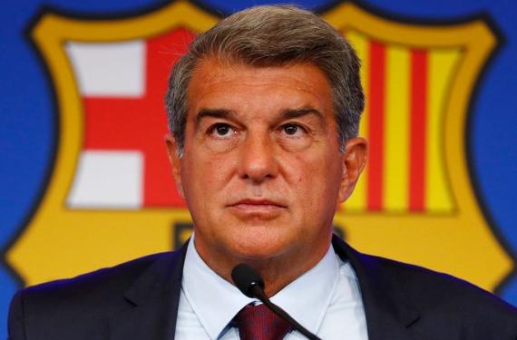 Laporta le fichó como sucesor de Piqué y decepciona más que Lenglet y Umtiti: despido fulminante