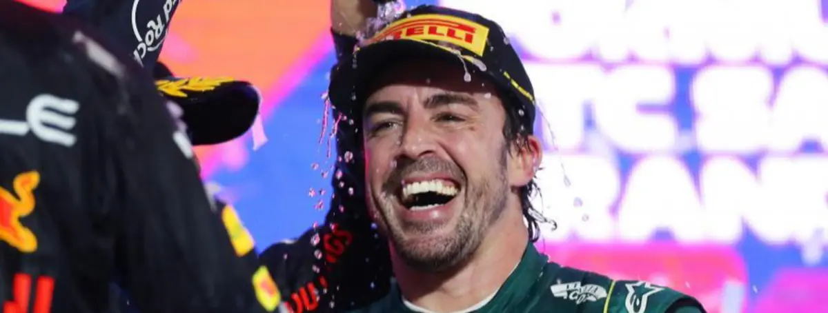 Red Bull salta por los aires por culpa de Verstappen: guerra con Checo Pérez que celebra Alonso