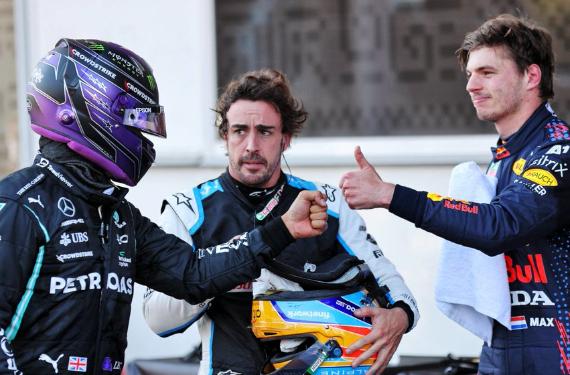 Hamilton y Max Verstappen no salen de su asombro: es el rey de la F1 y azota a Mercedes y Red Bull