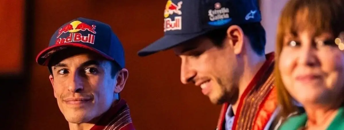 Novedad preocupante para Márquez, Acosta sube y Valentino Rossi se alía con el enemigo de Bagnaia