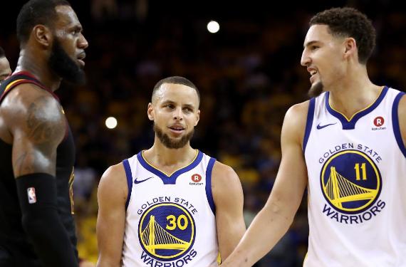 Stephen Curry ya sabe el nuevo destino de Klay Thompson y trató de jugársela a LeBron en el mercado