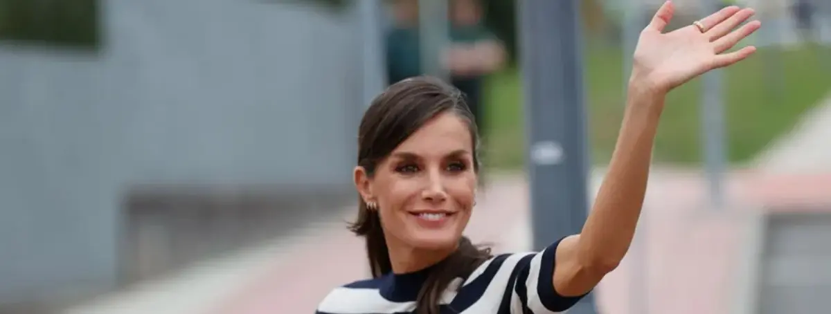 Letizia es la amante de un director de cine con el que lleva 7 meses de relación