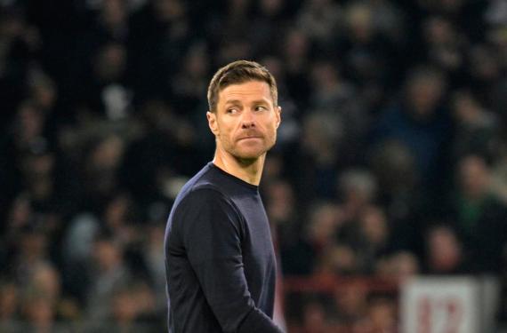 Xabi Alonso toma las primeras decisiones, despido con fichaje en Barcelona y renovación hasta 2028