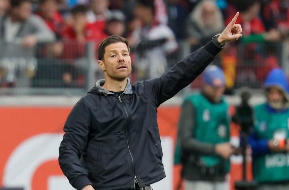 Xabi Alonso le ofrece el 10 de Luka Modric en el Real Madrid