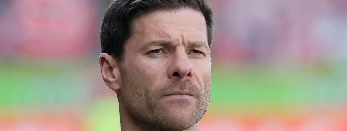 Xabi Alonso le pone la cruz, tenía el puesto asegurado, pero ahora está más fuera que dentro del Real Madrid