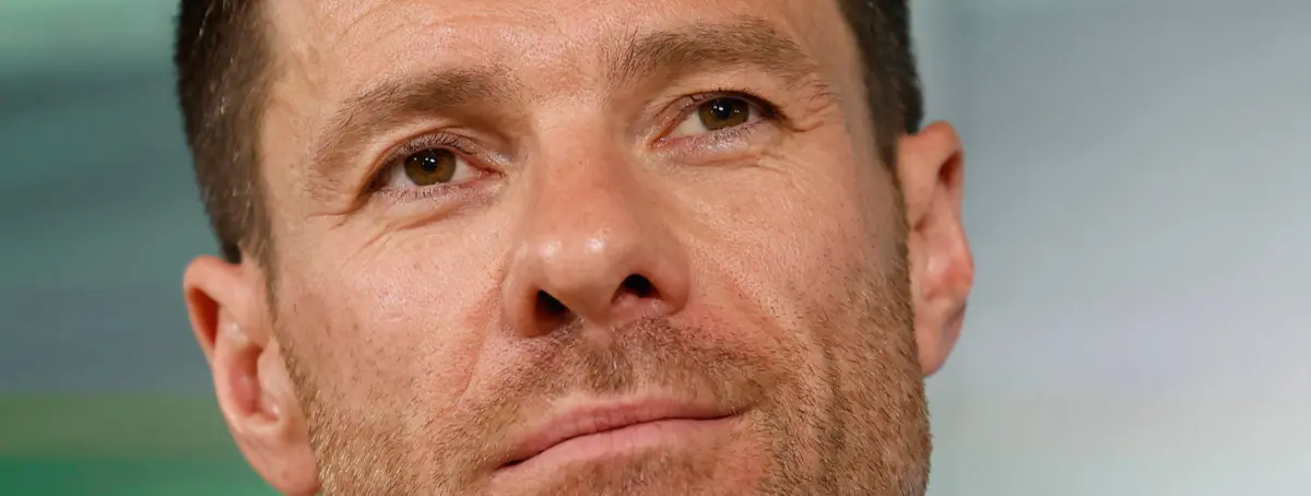 Xabi Alonso baja el pulgar en el Mundial de Clubes y le explica que no puede continuar en el Real Madrid