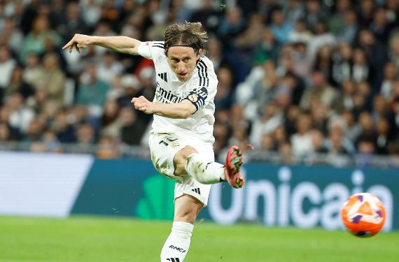 Modric tuvo un encontronazo con Xabi Alonso, le queda un mes y está harto