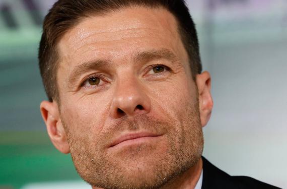 Xabi Alonso baja el pulgar en el Mundial de Clubes y le explica que no puede continuar en el Real Madrid