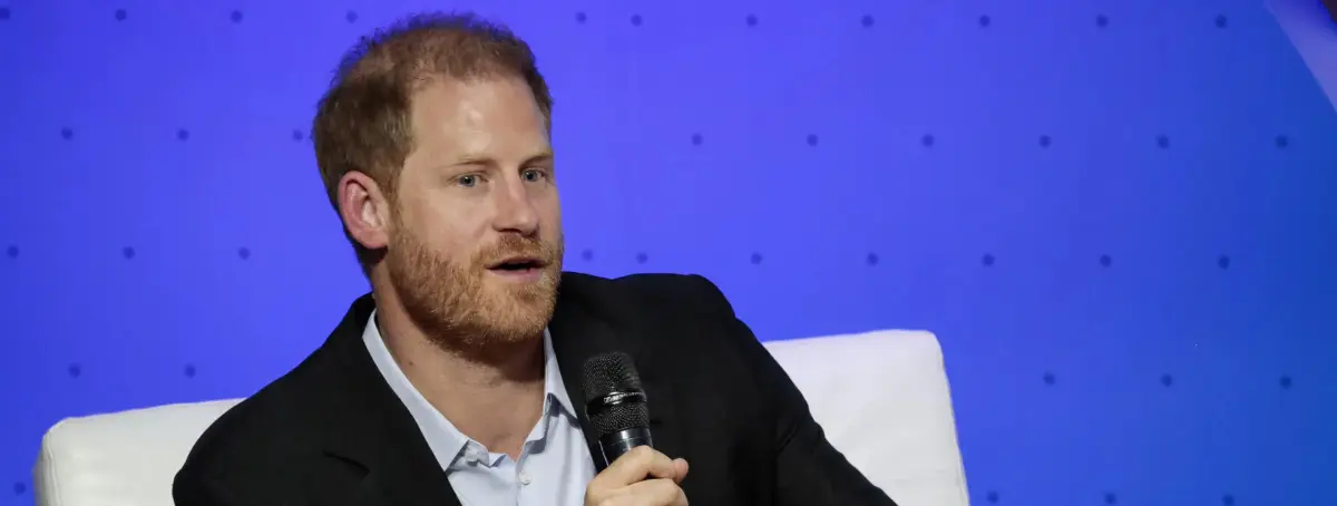 Carlos III quiere que el Príncipe Harry esté en su funeral