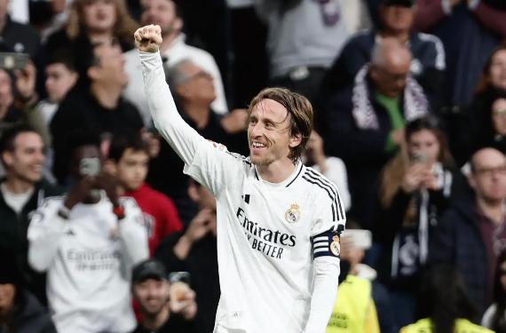Modric, antes de irse, aconsejó a Florentino Pérez limpiar el vestuario y le ha hecho caso: está fuera