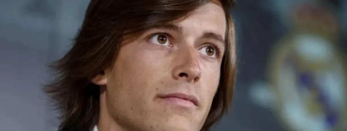 Álvaro Carreras no ha entrado con buen pie en el vestuario del Real Madrid