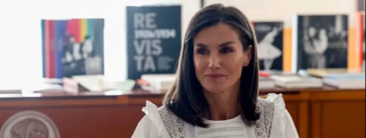 Letizia ordena a la escolta que intervenga si alguien le toca la cintura
