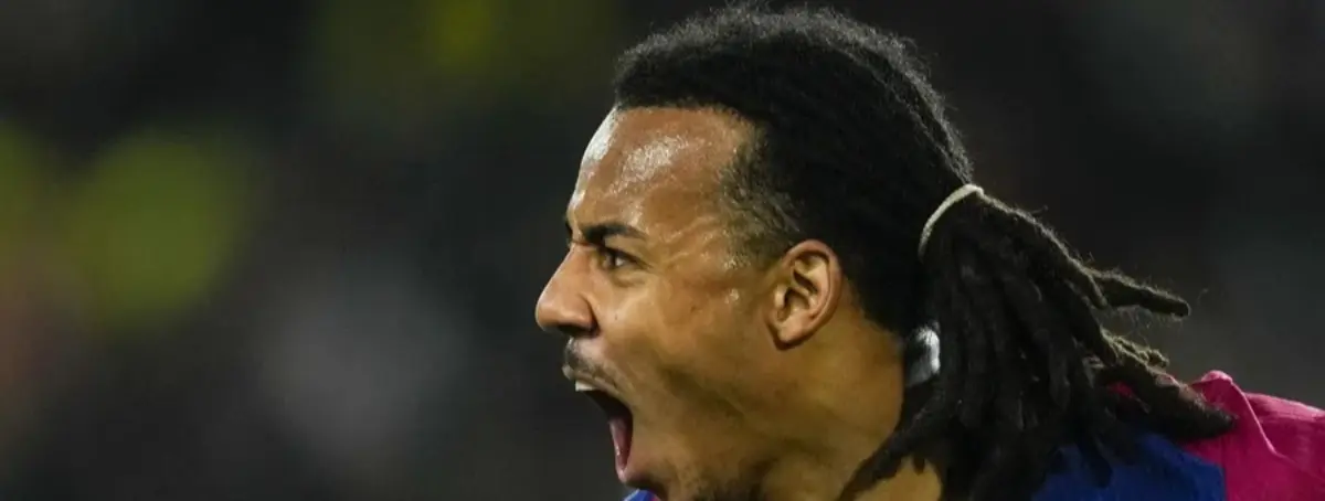 Hansi Flick advierte a Koundé, sus indisciplinas le van a costar la titularidad.