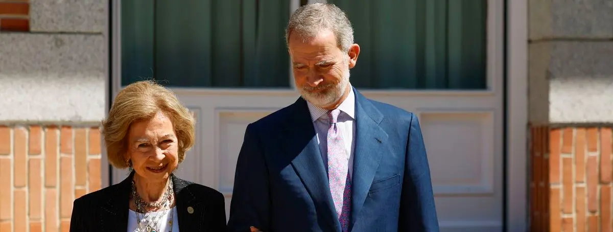 Zarzuela tiene un cura que confiesa a Felipe VI y a su madre y reza por la tía Pecu