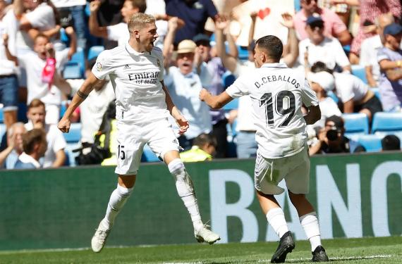 Fede Valverde le pide que se tranquilice, pero no lo hace, se siente engañado por Xabi Alonso